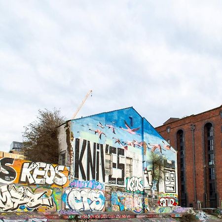 Stunning Mersey View Flat W Parking In Liverpool Eksteriør bilde